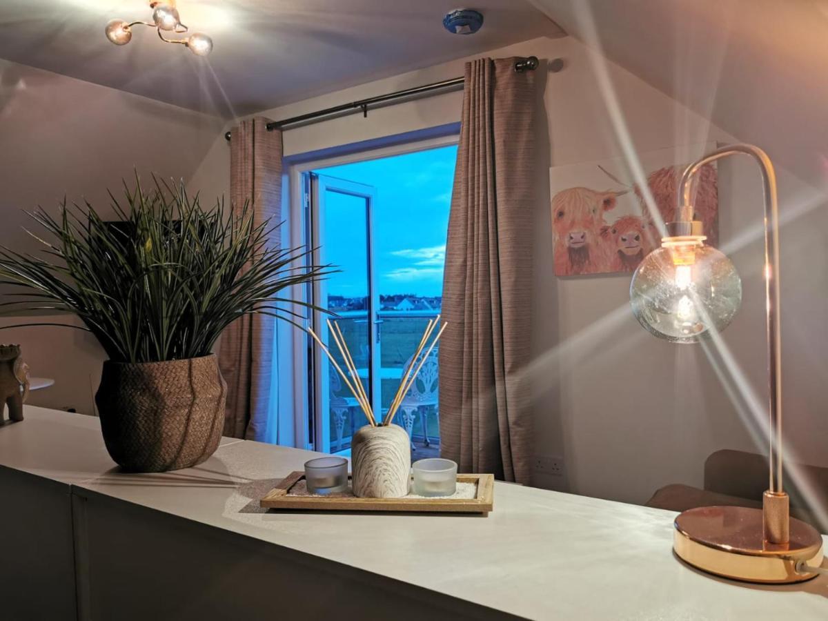 Apartament Vicki's Den Tain Zewnętrze zdjęcie